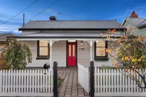 Arcadia - Victorian House in Middle Brighton - Melbourne