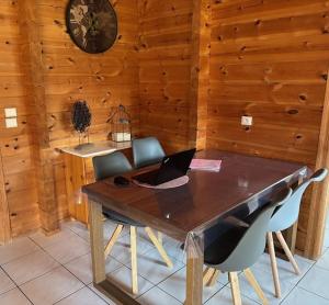Chalets LES REFUGES DU LOT Kouki-s Lodge : photos des chambres