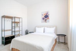 Niabi 3BDR Mansard with city view