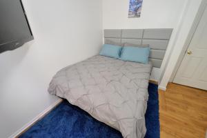 Cozy 2BR Apartment in the Heart of Chelsea