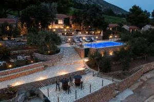 Dingač Village Luxury Resort - Trstenik