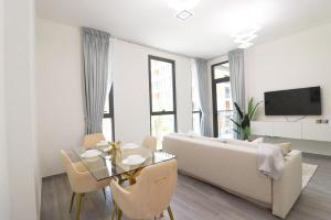 Golden Aura 1 Bedroom Apartment