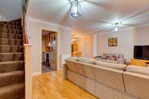 Pass the Keys Spacious Modern Home near River Cam Free Parking