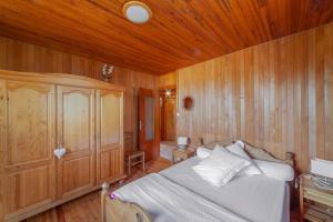 Maisons de vacances Gite - Les Pessettes - Vue Montagne : photos des chambres