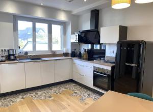 Maison à 250m de la plage la Grève Blanche avec WIFI à TREGASTEL - Réf 182