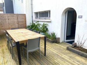 Maison à 250m de la plage la Grève Blanche avec WIFI à TREGASTEL - Réf 182