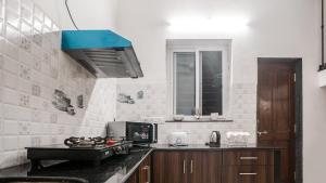 Bumblebee Villa-3BHK Private Pool-Caretaker, WiFi