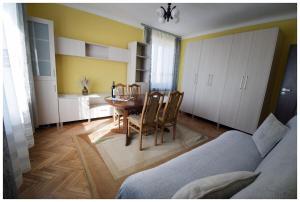 Color 24 - Złoty Punkt