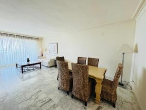 2 dorm 2 banos en primera linea en Playa Esmeralda