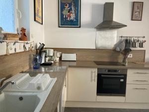 Maisons de vacances Chez Tipoulot - maison de pecheur a 2 pas du port : photos des chambres