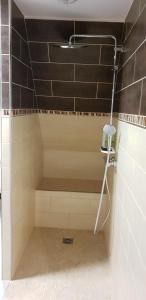 Apparthotel61 OFFRE DOUVERTURE Au pied de tous commerces & commodités ainsi que marché mercredi & samedi