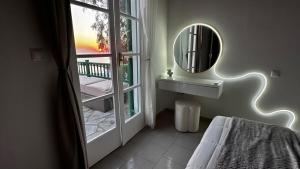 Sunset View garden house of Mykonos