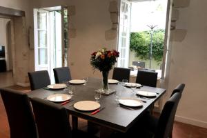 Maisons de vacances Cozy House with Free Private Parking : photos des chambres