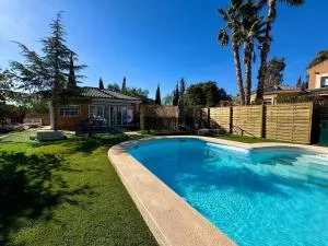 Chalet con piscina privada cerca de Alicante - 托雷利亚诺