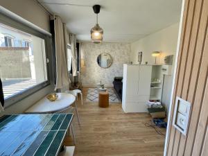 Studio calme plein centre 50m plage