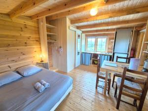 Appartements Chalet L-Evasion Rochetrejoux proche Puy Du Fou : photos des chambres