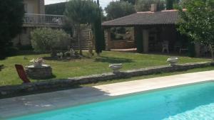 Appartements Gite classe touristique belle piscine 8kmd-Avignon : photos des chambres