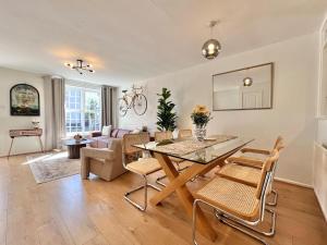 Wonderful Oxford Jericho 3 Bedroom House with Parking and Private Garden