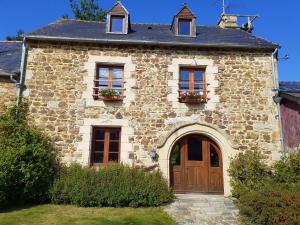 Maisons de vacances La Julerie, 4 Gites en Campagne avec Piscine : photos des chambres