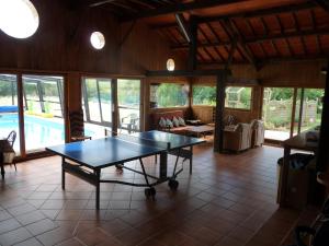 Maisons de vacances La Julerie, 4 Gites en Campagne avec Piscine : photos des chambres