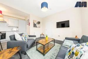 2 Bed Flat Sleeps 4 With Parking in Fife - Methil