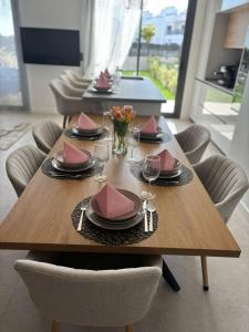 Mirador Lago Azul - Santa Rosalia Lake & Life Resort, heated pool, gym, ground floor, terrace, garden