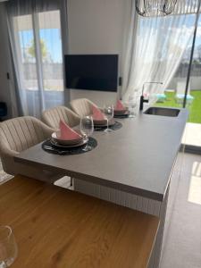 Mirador Lago Azul - Santa Rosalia Lake & Life Resort, heated pool, gym, ground floor, terrace, garden