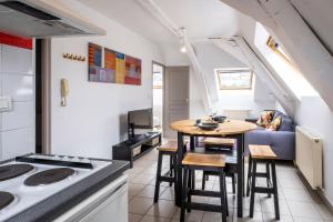 Appartements immeuble entier ✰ coeur de ville ✰ terrasse balcon : photos des chambres