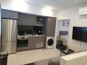 Modern Central 1 Bedroom Apt - 上哈特