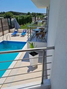 SeaView Peramos 1 - Eleftheres