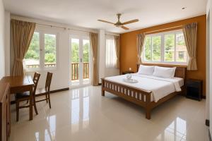Payton House Patong - Newly Renovated