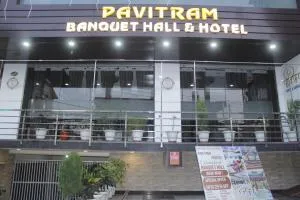 Pavitram Hotel & Banquet - Jhalida