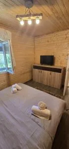 Cabanele din padure - دوبوفا