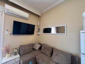 Blue Horizon Seaside Studio