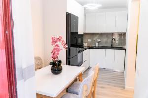 Signature apartment 8