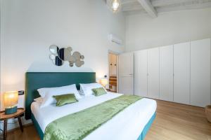 Palazzo Odescalchi by Wonderful Italy