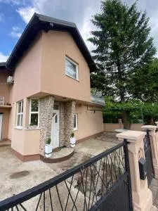 Villa Dalia - 卢卡维卡