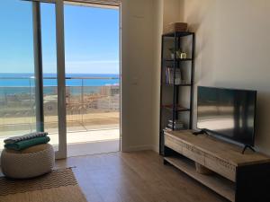 Modern Penthouse - Sea View & Private Rooftop