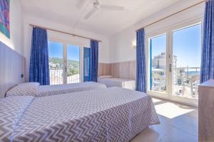 Triple Room (2 Adults + 1 Child) room in Hotel Bell Aire