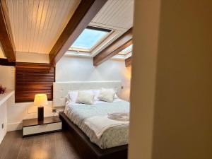 Atuaire Home Centro Histórico con vistas rozando la Catedral con Parking Incluido