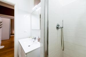 Bramante Luxury Apartments by InnStay