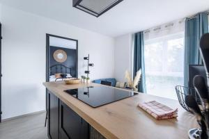 Appartements Moundi Piscine-parking-balcon Proche Hippodrome : photos des chambres