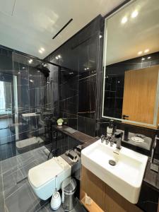 Dreamy & Cozy 1br In Jvc With Balcony