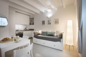 2 Bedrooms De Angeli - 20 minuti dal Salone del Mobile