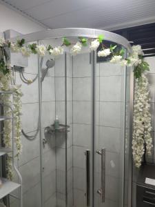 Abundance Getaway-Alina Ridge