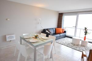 Coastal Apartment in Middelkerke Steps from the Sea