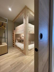Appartements COSY TERRASSE 6 pers Ax Thermes Centre Parking : photos des chambres
