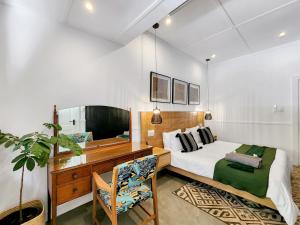 Botanica - Virginia Avenue Villas