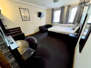 Epsilon Hotel - London