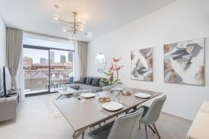 Luxury Stay JVC Modern 1BHK Pool & Gym Access